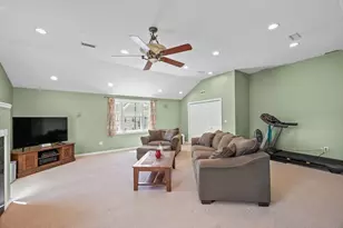 11 Fleming St, Lowell, MA 01851 - Photo 2