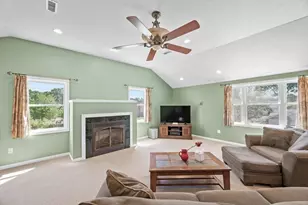 11 Fleming St, Lowell, MA 01851 - Photo 12