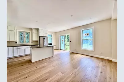 94 Lyman Rd #B, Northampton, MA 01060 - Photo 2