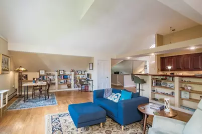 10 N Main St #5E, Williamsburg, MA 01096 - Photo 6