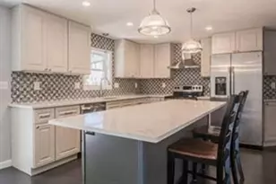115 Grove St, Braintree, MA 02184 - Photo 2