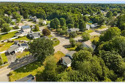 1372 Pleasant St, Brockton, MA 02301 - Photo 38