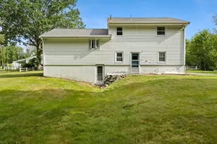 1372 Pleasant St, Brockton, MA 02301 - Photo 32