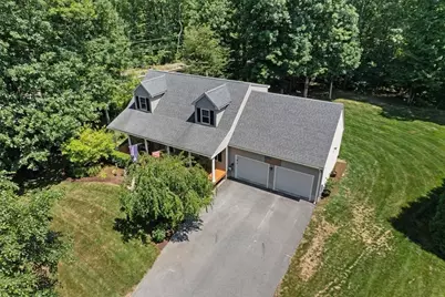 29 Junction Cirlce, Attleboro, MA 02703 - Photo 2