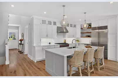 533 Woods Hole Road #B101, Falmouth, MA 02543 - Photo 2
