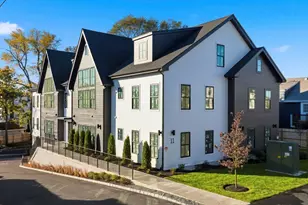 11 Boynton St, Swampscott, MA 01907 - Photo 4