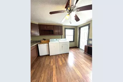 221 Middle St, New Bedford, MA 02740 - Photo 6