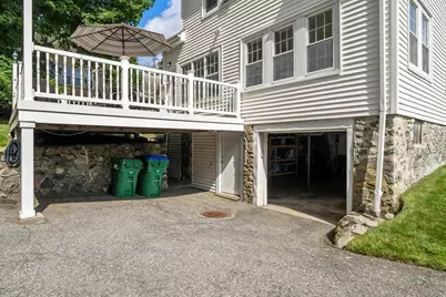 28 Parkway Road, Medford, MA 02155 - Photo 32