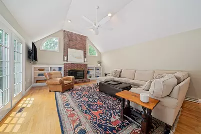 85 York St, Canton, MA 02021 - Photo 10