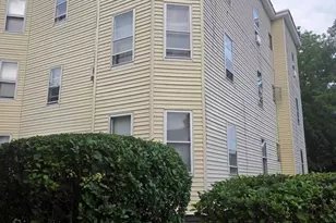 109 Grover St, Springfield, MA 01104 - Photo 4