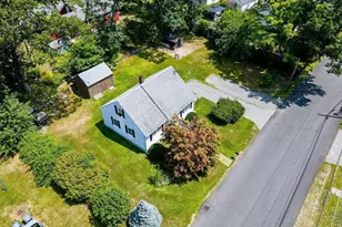 231 Bouchard Ave, Dracut, MA 01826 - Photo 1