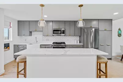 93 Hillside Drive #93, Wayland, MA 01778 - Photo 2