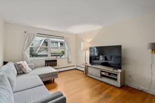 14 Commonwealth Ct, Boston, MA 02135 - Photo 2