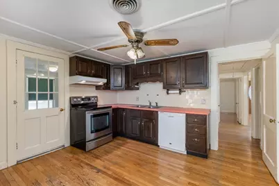8 Luzitania Ave, Gloucester, MA 01930 - Photo 10