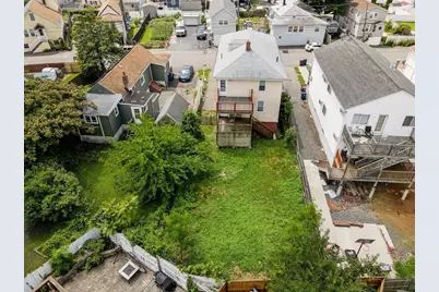 67 Neponset St, Revere, MA 02151 - Photo 32