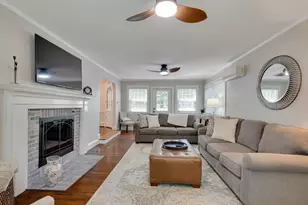 70 Berwick Pl, Norwood, MA 02062 - Photo 8