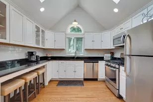 70 Berwick Pl, Norwood, MA 02062 - Photo 14