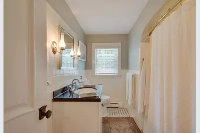 70 Berwick Pl, Norwood, MA 02062 - Photo 30