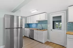 30 Hooper Rd, Dedham, MA 02026 - Photo 4