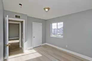 239 Glasgow St, Fall River, MA 02721 - Photo 24