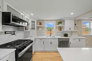 162 High St, Danvers, MA 01923 - Photo 32