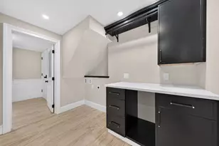 162 High St, Danvers, MA 01923 - Photo 20
