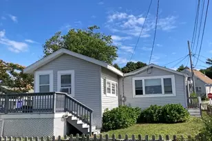13 Thompson Rd, Bourne, MA 02532 - Photo 2