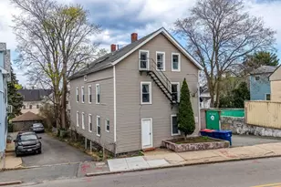 826 County St, New Bedford, MA 02740 - Photo 2