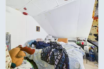 826 County St, New Bedford, MA 02740 - Photo 8