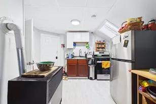 826 County St, New Bedford, MA 02740 - Photo 6
