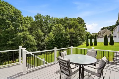 147 Roosevelt St, Fitchburg, MA 01420 - Photo 30