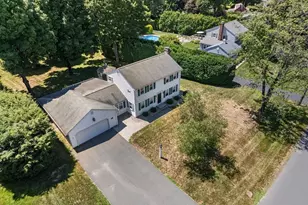 28 Pine St, South Hadley, MA 01075 - Photo 2