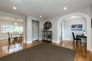 10 Nantasket Ave, Boston, MA 02135 - Photo 8