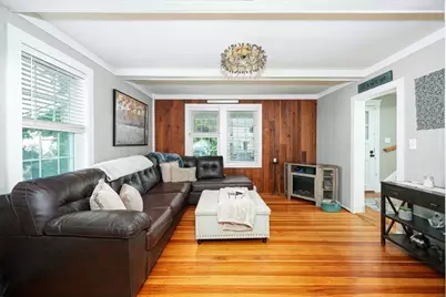 1 Richmond Ave, Milford, MA 01757 - Photo 6