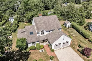 89 Belvidere Rd, Falmouth, MA 02540 - Photo 2