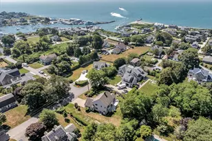 89 Belvidere Rd, Falmouth, MA 02540 - Photo 1