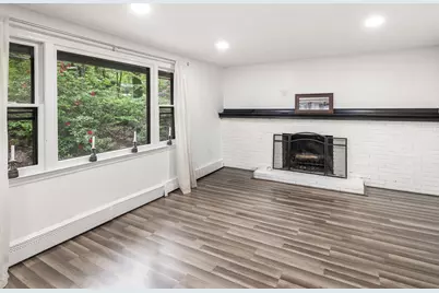 9 Colonial Rd, Sutton, MA 01590 - Photo 4
