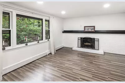 9 Colonial Rd, Sutton, MA 01590 - Photo 4