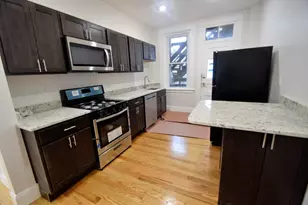 31 Harvard St, Brookline, MA 02445 - Photo 2