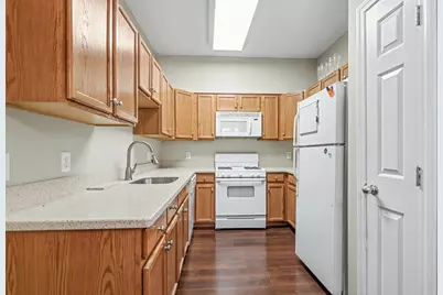 19 Hampshire Road #205, Methuen, MA 01844 - Photo 8