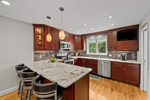 703 Sherwood Forest Ln, Saugus, MA 01906 - Photo 8