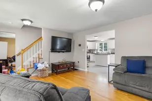 413 Huttleston Ave, Fairhaven, MA 02719 - Photo 8