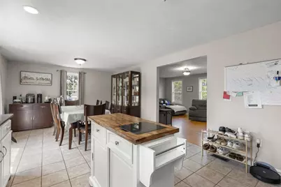 413 Huttleston Ave, Fairhaven, MA 02719 - Photo 4
