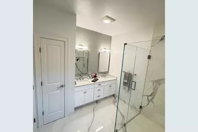 259 Oakwood Ave, Revere, MA 02151 - Photo 30