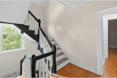 75 Chatham St, Worcester, MA 01609 - Photo 8