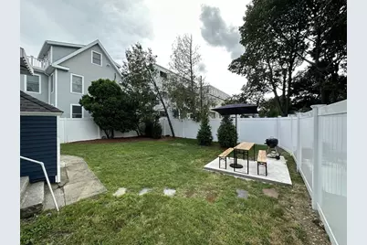 58-60 Waverly St #1, Boston, MA 02135 - Photo 12