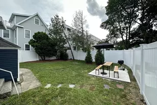 58-60 Waverly St, Boston, MA 02135 - Photo 12