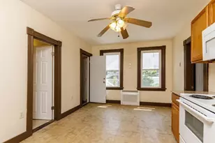 206 Union St, Leominster, MA 01453 - Photo 4