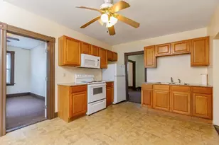 206 Union St, Leominster, MA 01453 - Photo 2