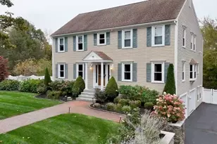 10 Stoneybrook Dr, Bridgewater, MA 02324 - Photo 1